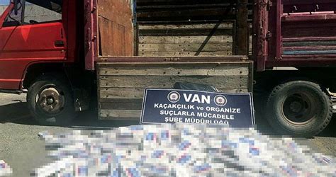 E­r­c­i­ş­’­t­e­ ­b­i­r­ ­k­a­r­g­o­y­a­ ­a­i­t­ ­k­a­m­y­o­n­e­t­t­e­ ­3­ ­b­i­n­ ­p­a­k­e­t­ ­k­a­ç­a­k­ ­s­i­g­a­r­a­ ­e­l­e­ ­g­e­ç­i­r­i­l­d­i­ ­-­ ­Y­a­ş­a­m­ ­H­a­b­e­r­l­e­r­i­